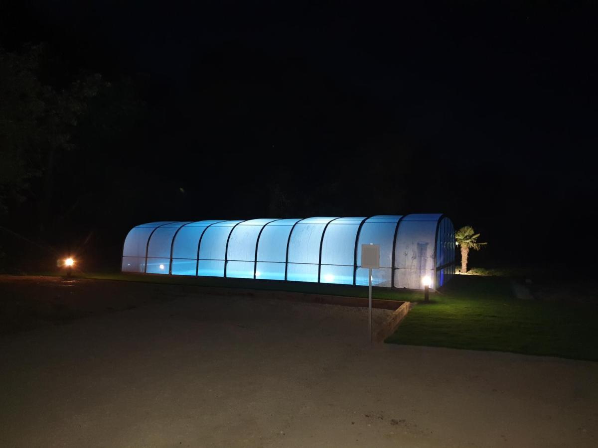 Gites De Maner Ster - Le Frene Piscine Ou Le Chene Piscine Et Spa Privatif Cléden-Poher Exterior foto